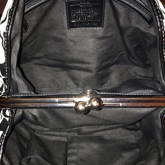 Coach Handbag - Picture 7 of 8